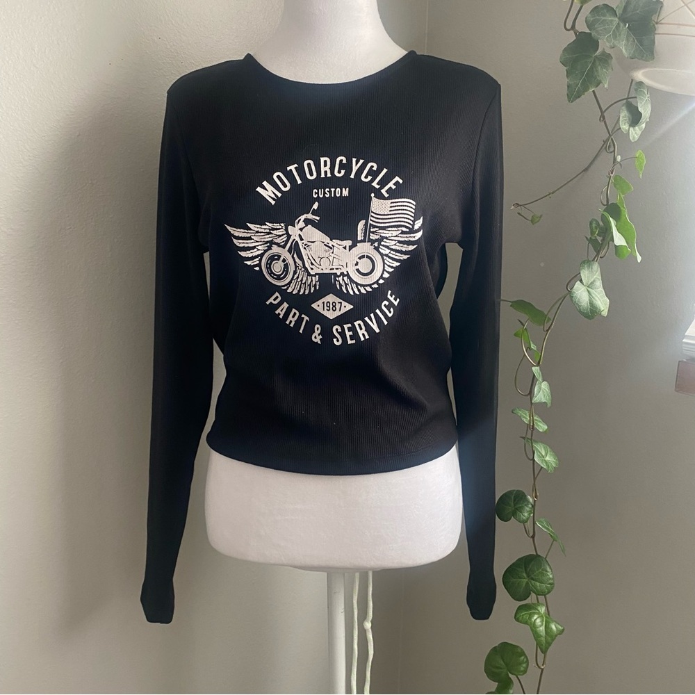 Princess Polly BEATRIX LONG SLEEVE TEE BLACK Black Graphic Long Sleeve size 10 - Picture 3 of 12